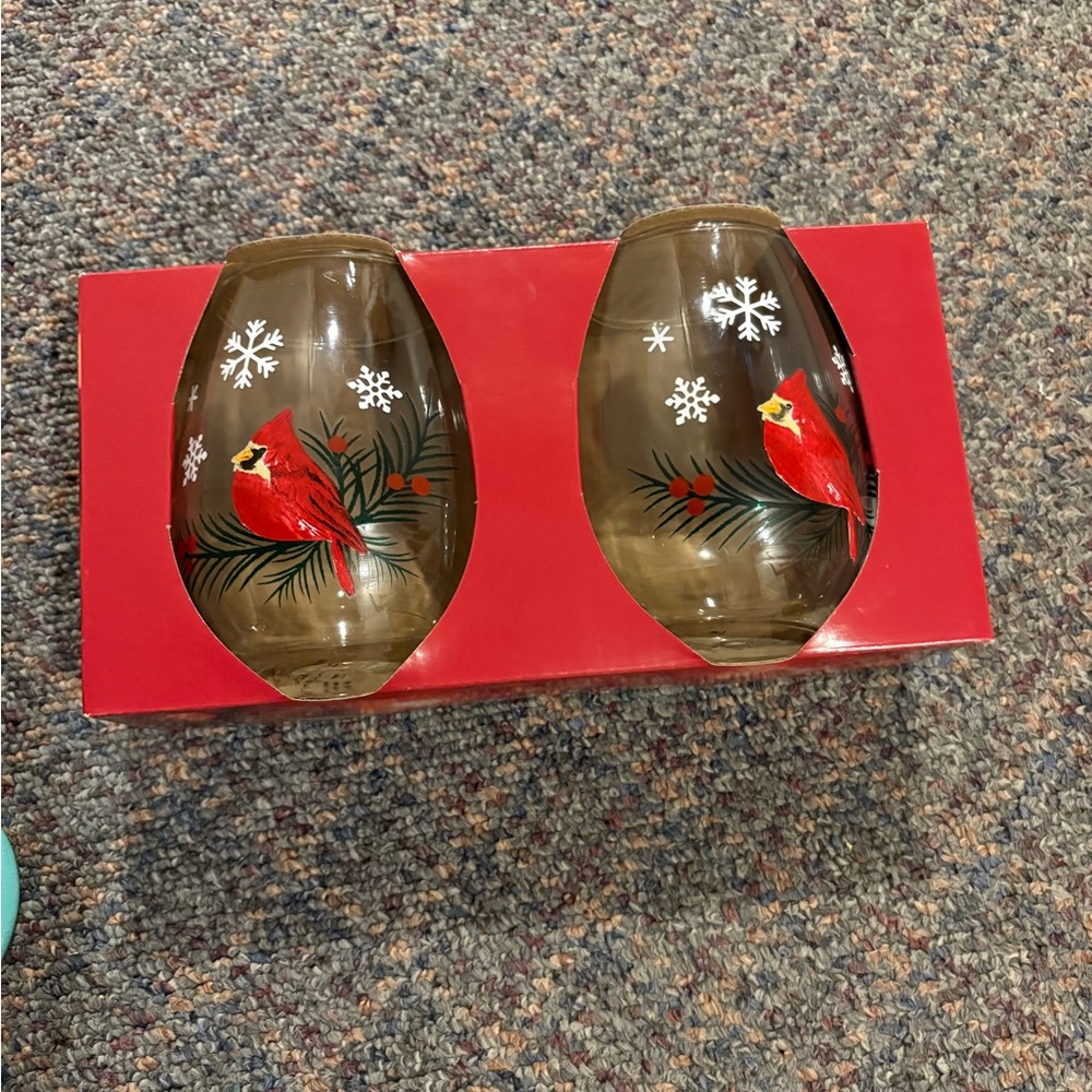 New Cardinal Glass Set